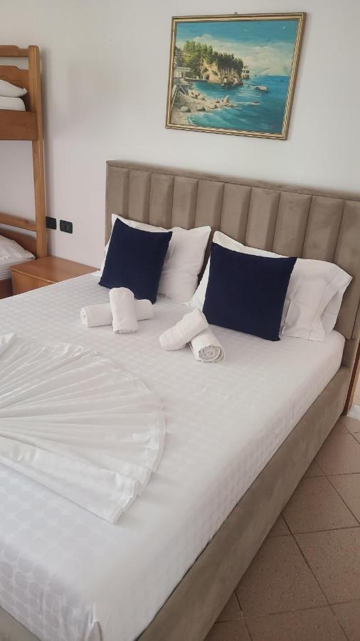 Hotel Noel Vlore Exterior photo