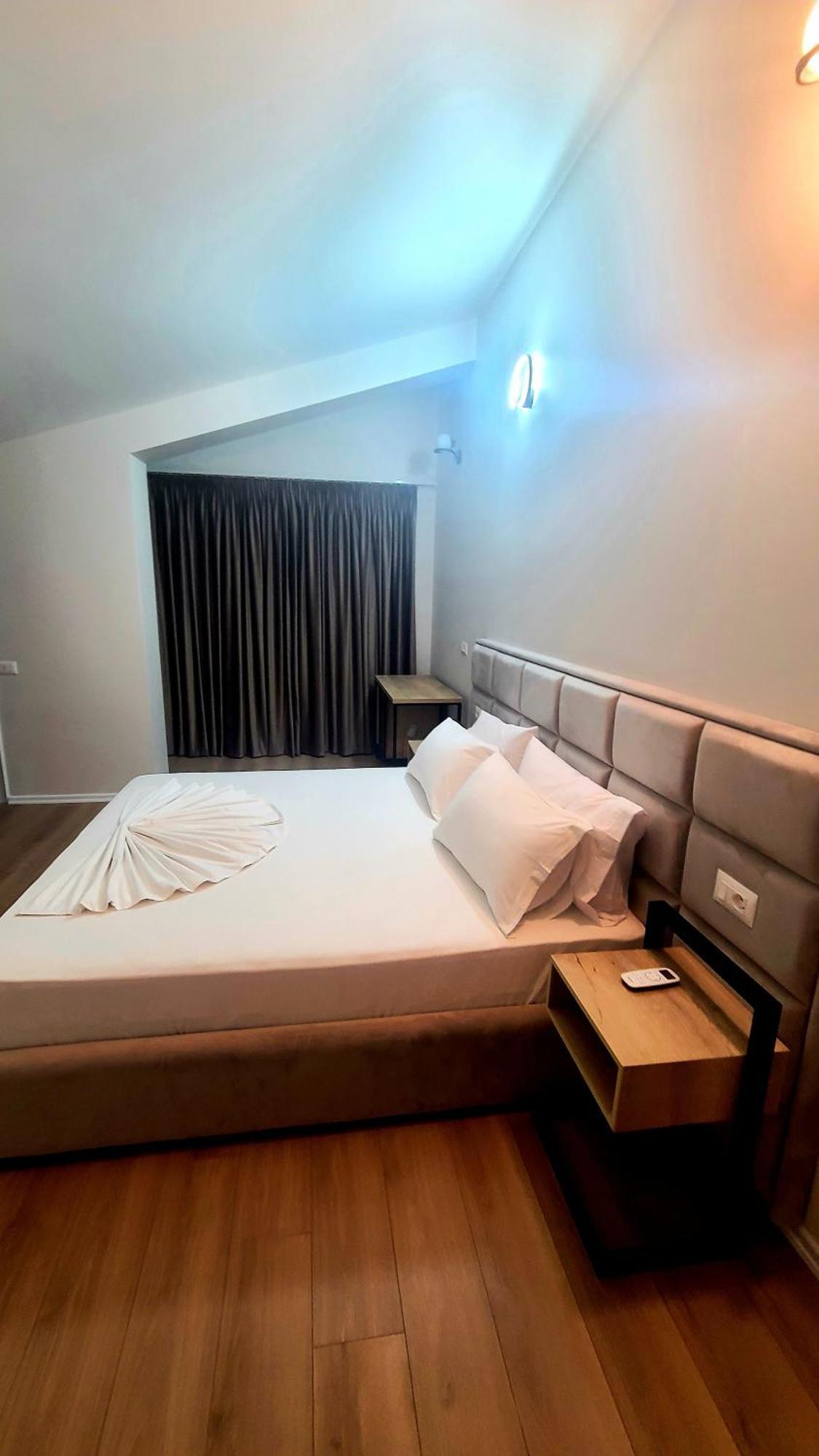 Hotel Noel Vlore Exterior photo