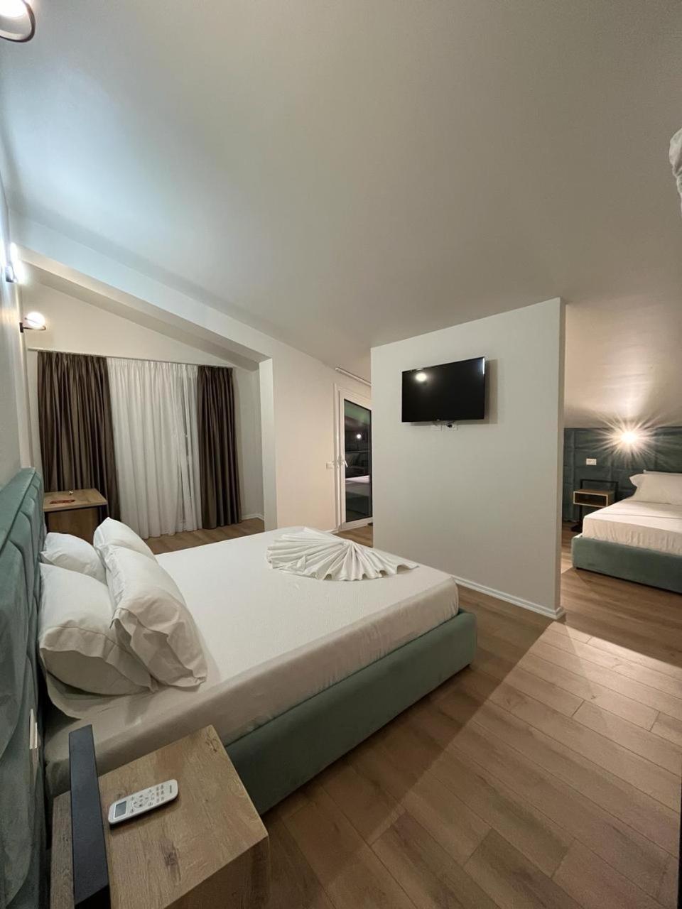 Hotel Noel Vlore Exterior photo