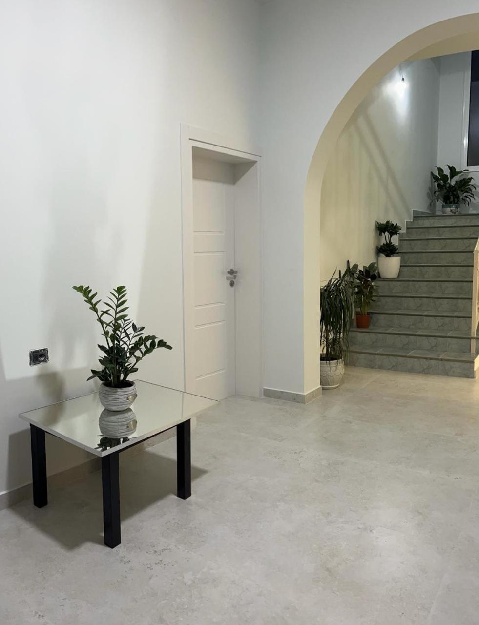 Hotel Noel Vlore Exterior photo